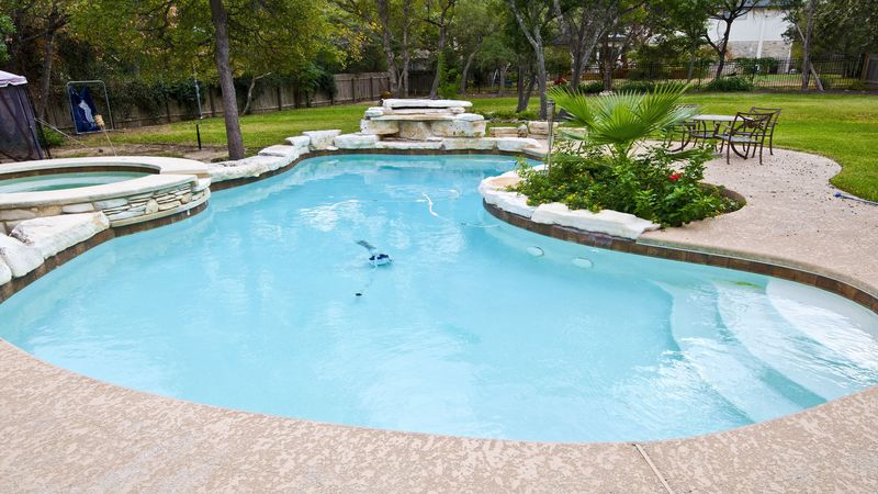 What Should I Know About Building A Custom Pool In My Tampa Home?